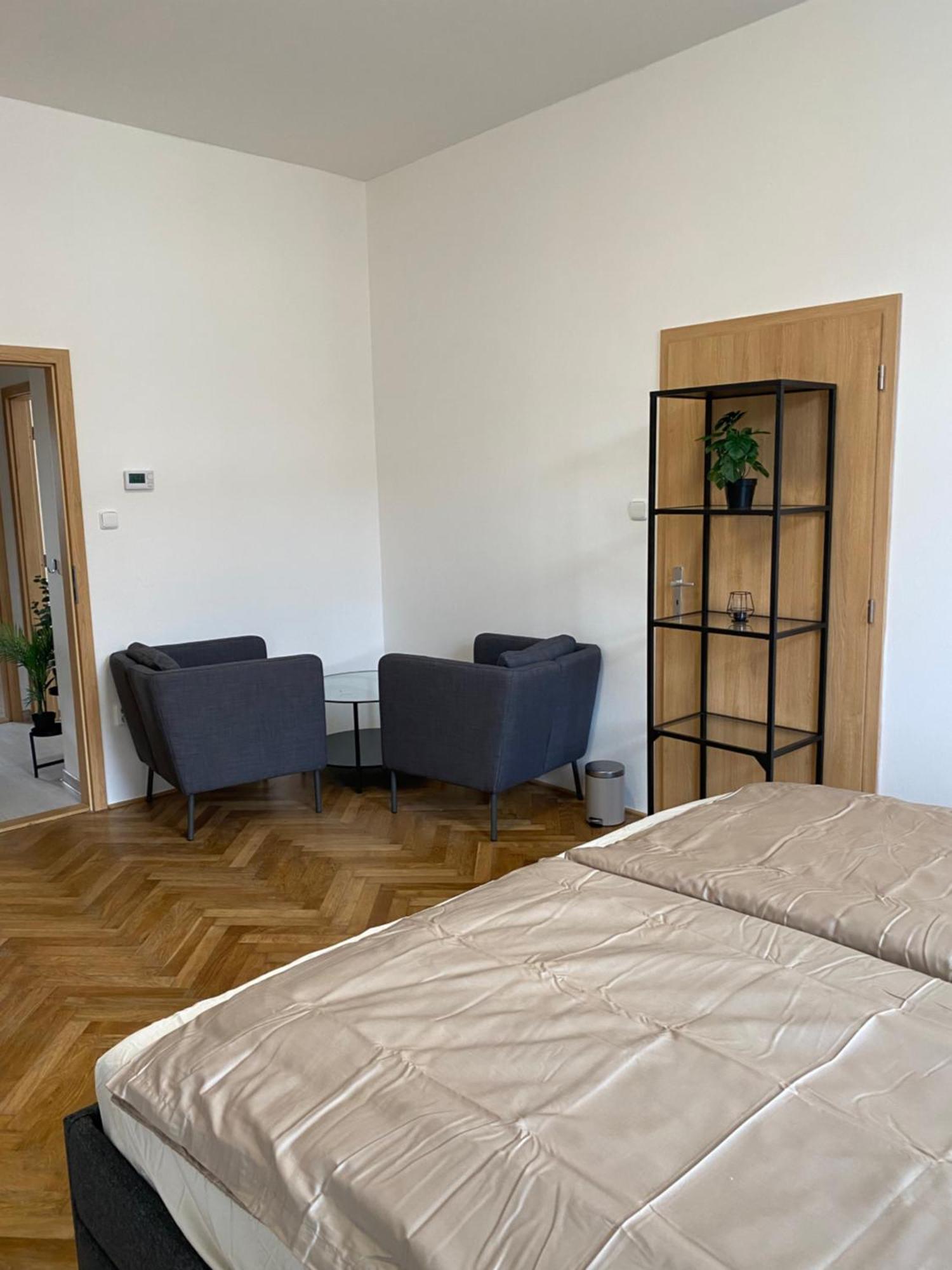 Apartman Namesti Frantiska Krizika Tábor Exteriör bild